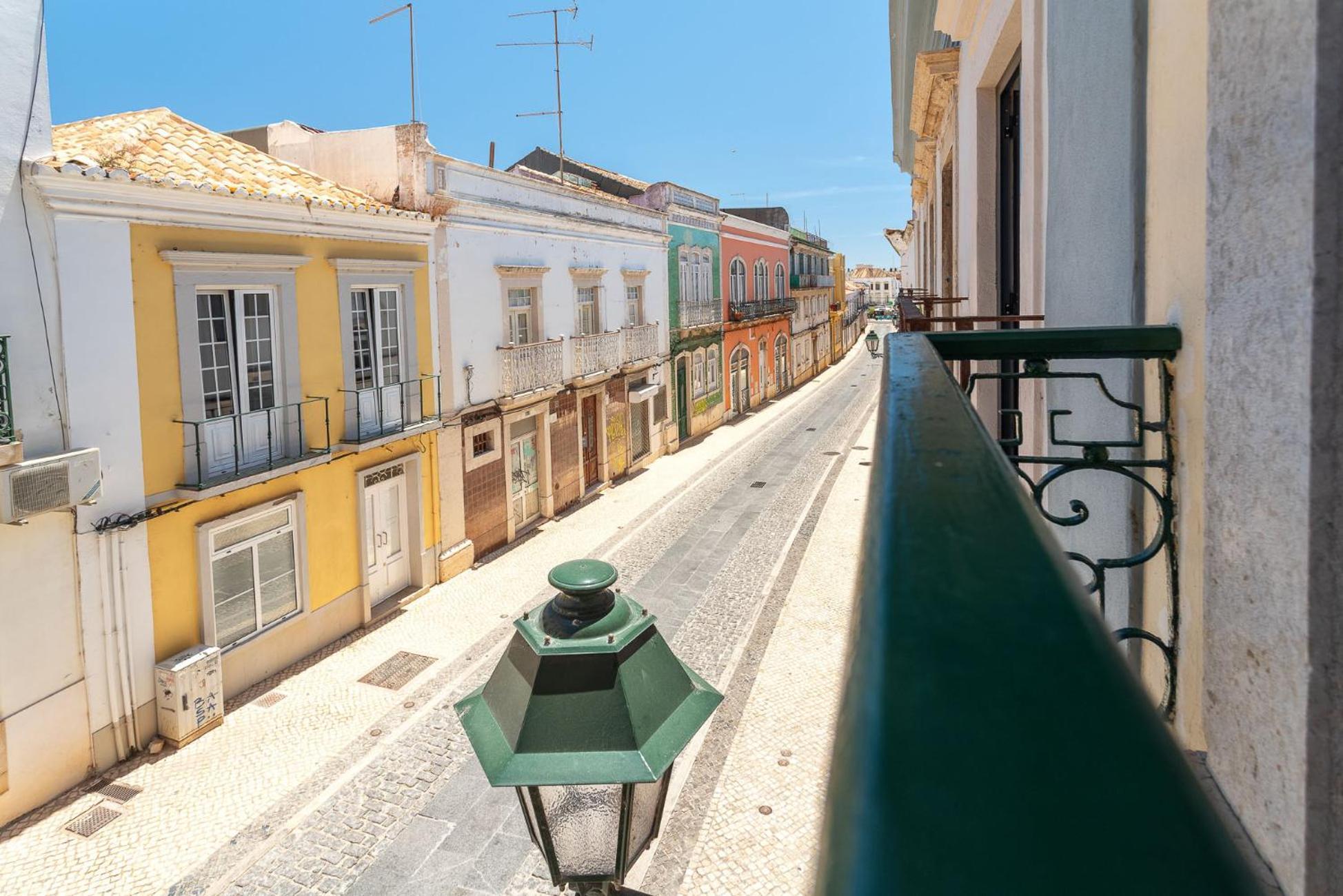 Blife Alicya Private Rooms Faro Exterior photo